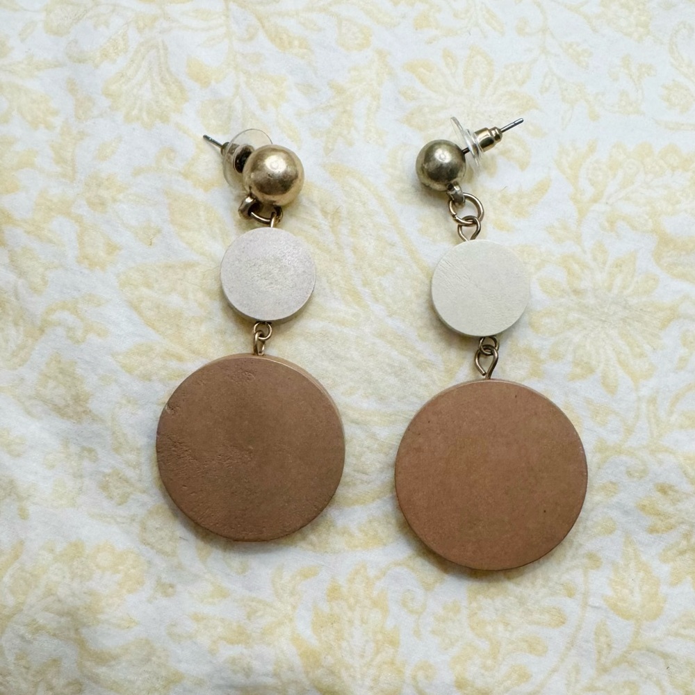 Wooden circle dangle earrings